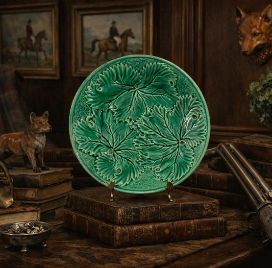 c.1870 Victorian Glazed Majolica Cabbage Leaf Plate