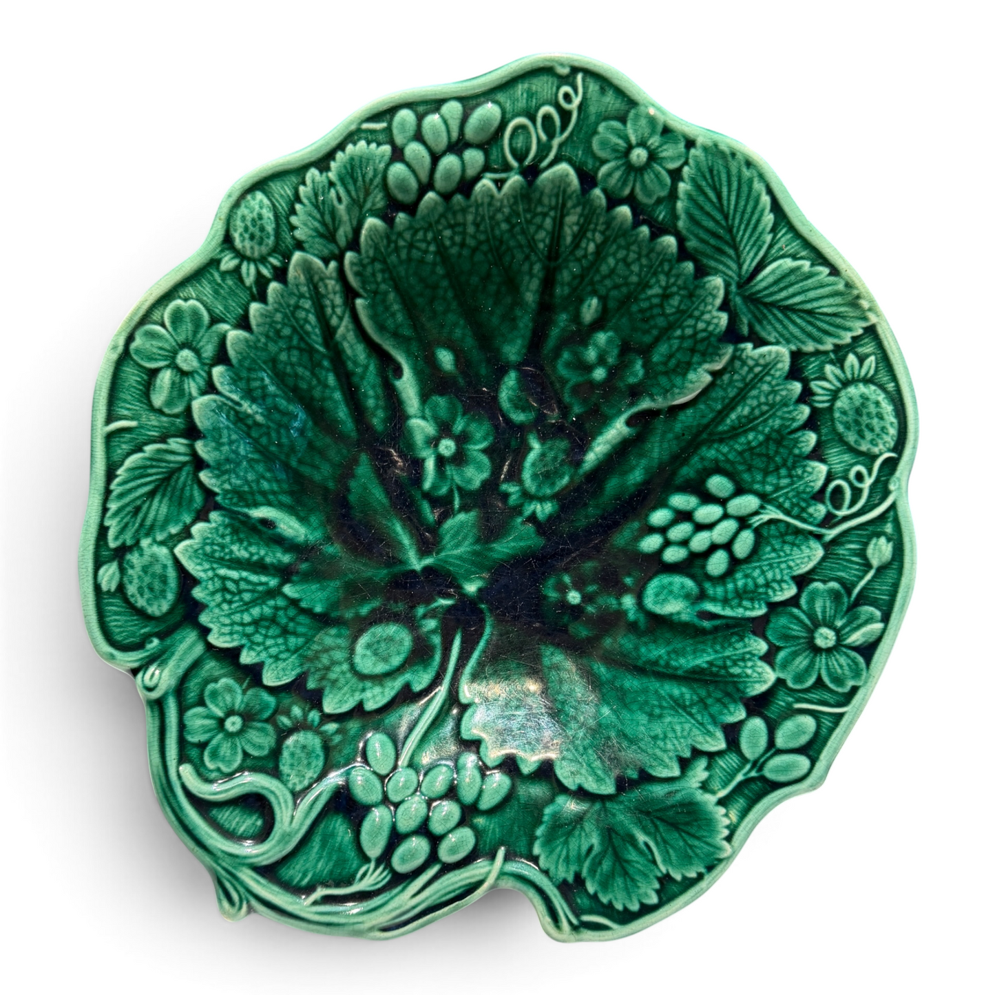Antique Victorian English Majolica Strawberry & Grape Leaf Plate, c. 1880–1895