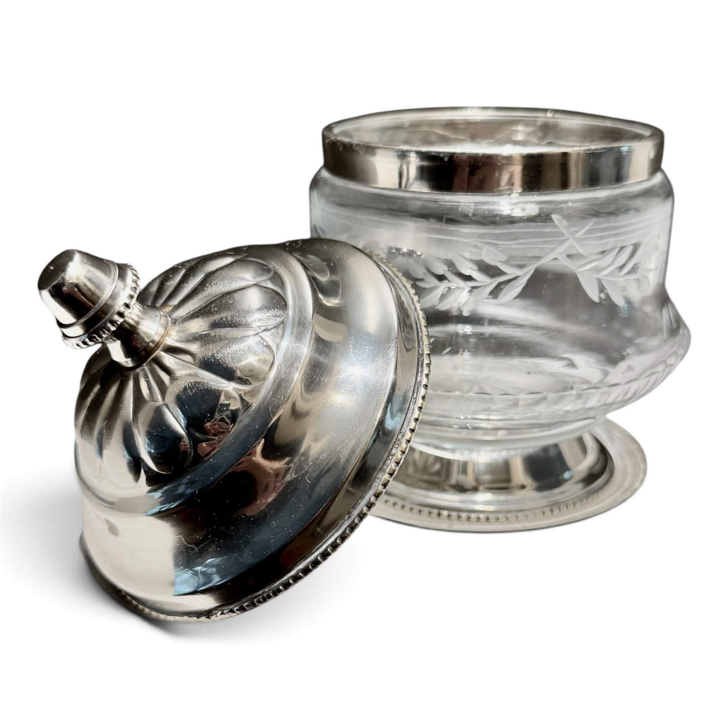 English Edwardian Silver Mounted Etched Glass Covered Jar, c. 1900–1915