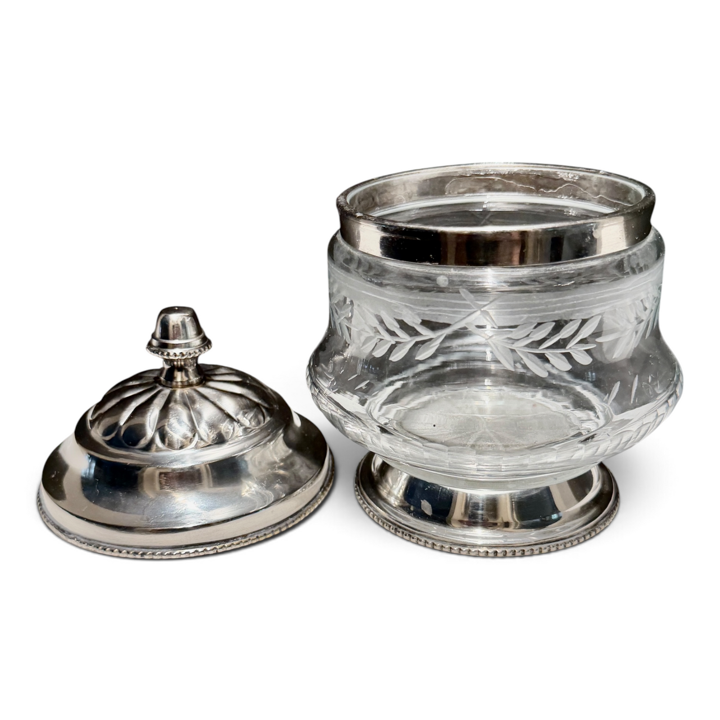 English Edwardian Silver Mounted Etched Glass Covered Jar, c. 1900–1915