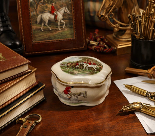 Vintage Palissy Royal Worcester English Porcelain Fox Hunting Trinket Box